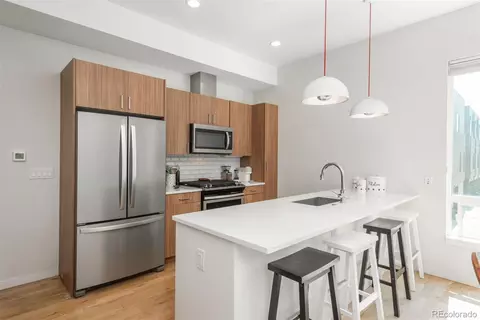 910 W 40th Ave, Denver, CO 80211 photo 4