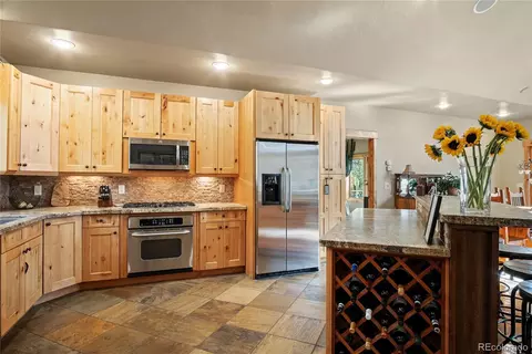 Kitchen - 314 Coronet Dr, Breckenridge, CO 80424 photo 3 of 9