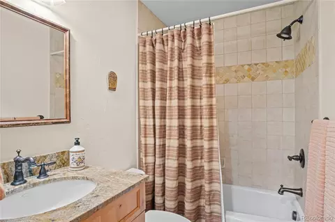 Bath - 314 Coronet Dr, Breckenridge, CO 80424 photo 4 of 5