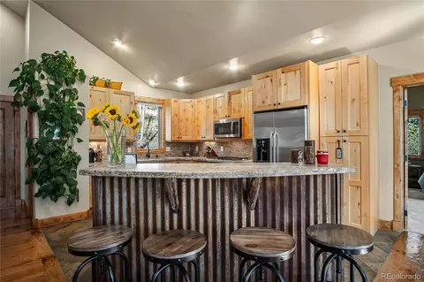 Kitchen - 314 Coronet Dr, Breckenridge, CO 80424 photo 2 of 9