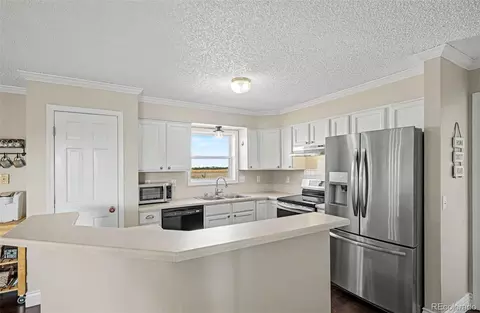 Kitchen - 1277 S Indianfield St, Bennett, CO 80102 photo 1 of 5