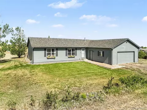 1277 S Indianfield St, Bennett, CO 80102