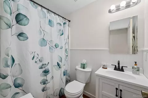 Bath - 12044 E Maple Ave, Aurora, CO 80012 photo 2 of 3