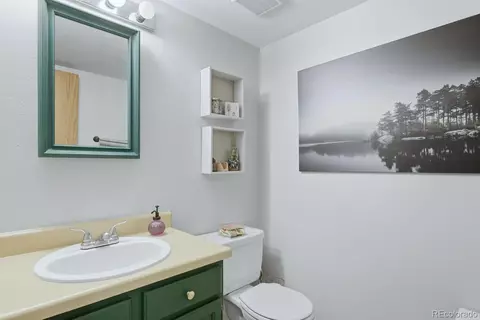 Bath - 17887 E Cornell Dr, Aurora, CO 80013 photo 1 of 2