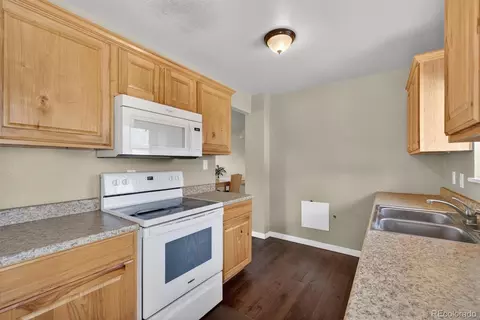 Kitchen - 7855 Elder Cir, Denver, CO 80221 photo 4 of 6