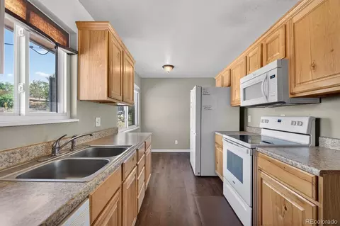 Kitchen - 7855 Elder Cir, Denver, CO 80221 photo 2 of 6