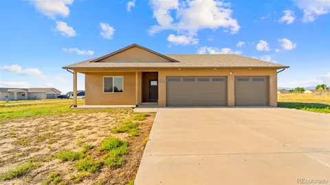 634 E Fredonia Dr, Pueblo, CO 81007