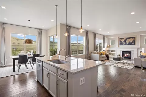 Kitchen - 10659 Montecito Dr, Lone Tree, CO 80124 photo 6 of 7