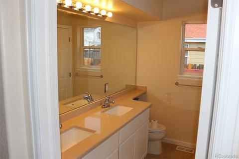 4938 Dillon St, Denver, CO 80239 photo 8