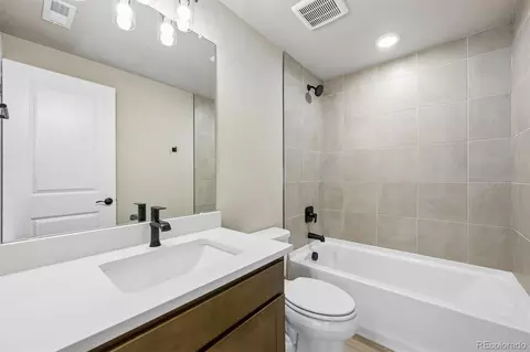 Bath - 2130 Silverado Ln, Fort Lupton, CO 80621 photo 3 of 3