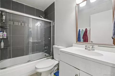 19056 E 16th Pl, Aurora, CO 80011 photo 14