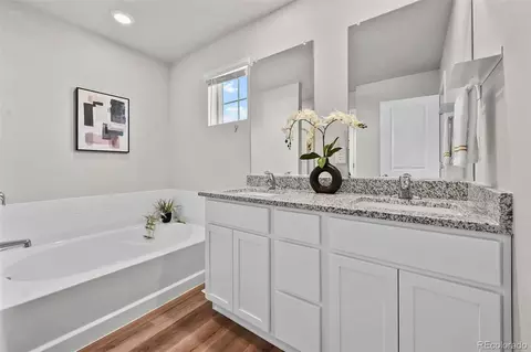 Bath - 7307 Big Thompson Ct, Frederick, CO 80530 photo 3 of 4