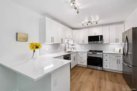 655 S Alton Way #8D, Denver, CO 80247