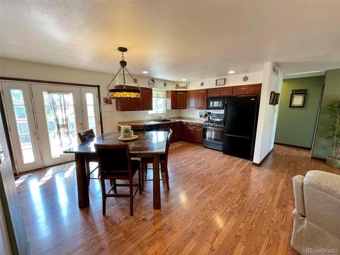 250 Birch St, Bennett, CO 80102 photo 5