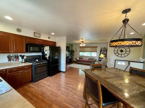 250 Birch St, Bennett, CO 80102 photo 6