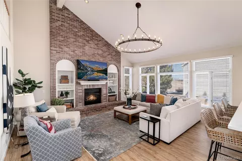 9043 Forrest Dr, Highlands Ranch, CO 80126