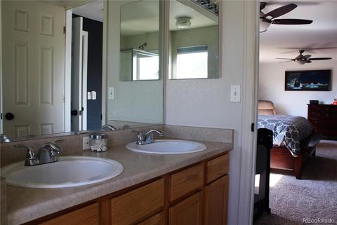 3020 E 94th Dr, Thornton, CO 80229 photo 9