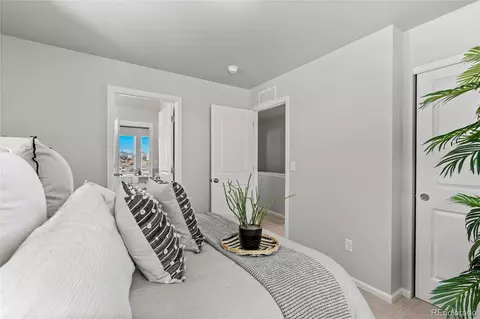 21972 E 38th Pl, Aurora, CO 80019 photo 18