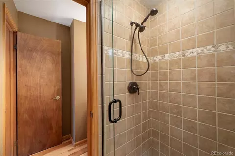Bath - 830 Ermine Ln, Fraser, CO 80442 photo 2 of 3