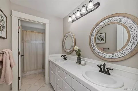 Bath - 3640 E Warren Ave, Denver, CO 80210 photo 4 of 6