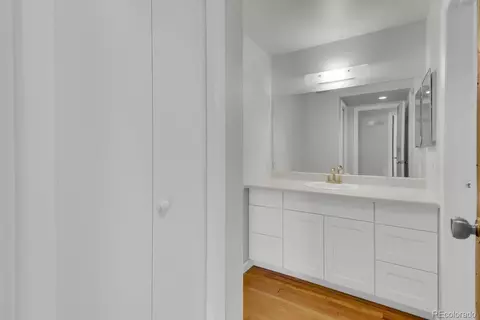 Bath - 14224 E 1st Dr #B02, Aurora, CO 80011 photo 1 of 7
