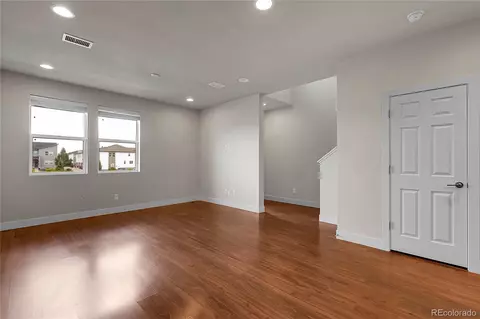 16060 E 47th Dr, Denver, CO 80239 photo 8