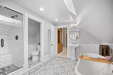 Bath - 1632 Vine St, Denver, CO 80206 photo 1 of 4