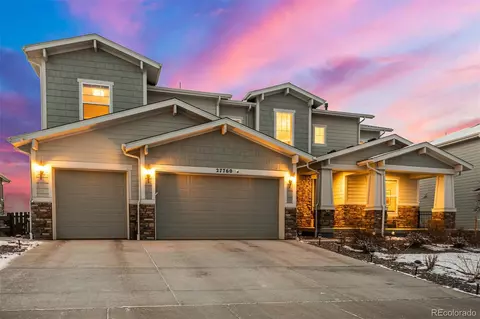 27760 E Lakeview Dr, Aurora, CO 80016