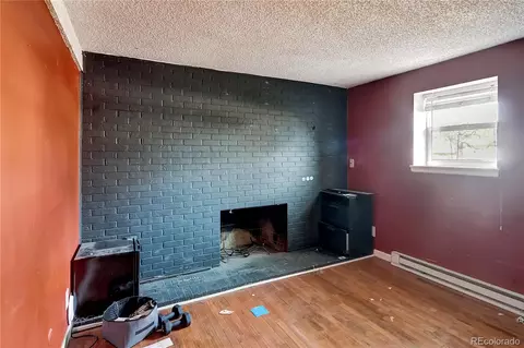 Living - 17796 E Mexico Dr, Aurora, CO 80017 photo 2 of 3