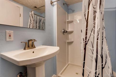 19031 E Chenango Cir, Aurora, CO 80015 photo 23