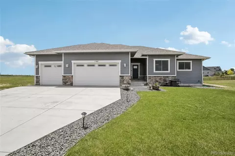 1180 Antelope Dr W, Bennett, CO 80102 photo 2