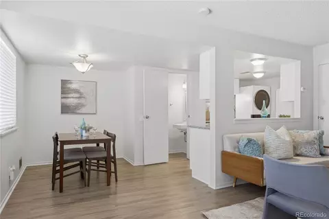 Dining - 9195 E Lehigh Ave #183, Denver, CO 80237 photo 2 of 4