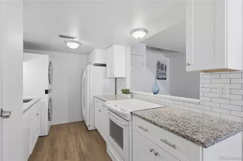 Kitchen - 9195 E Lehigh Ave #183, Denver, CO 80237 photo 1 of 3