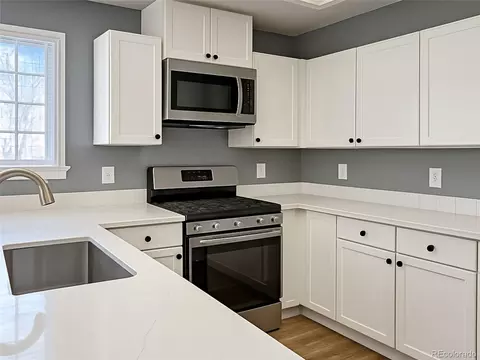 Kitchen - 6973 Summerset Ave, Firestone, CO 80504 photo 2 of 4
