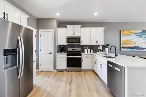 28670 E 8th Pl, Watkins, CO 80137 photo 9