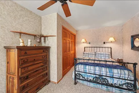 Bedroom - 1784 Deer Trail Rd, Boulder, CO 80302 photo 5 of 6