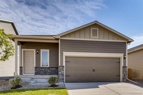 388 Maple St, Bennett, CO 80102 photo 1