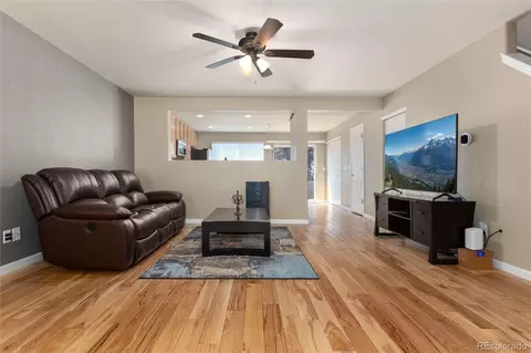 7831 S Kittredge Cir, Englewood, CO 80112