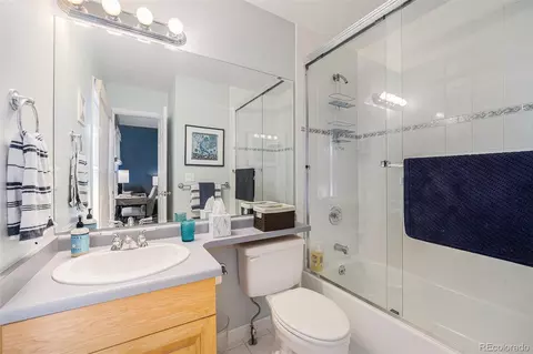 Bath - 5787 E 9th Ave, Denver, CO 80220 photo 2 of 3
