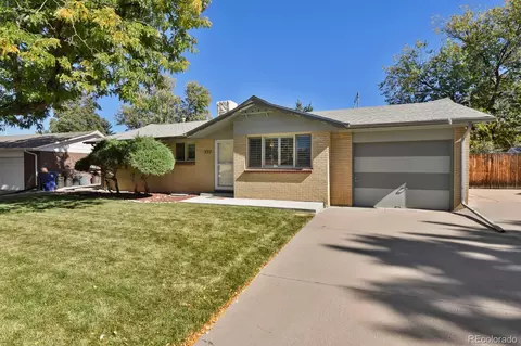 666 S Quentin St, Aurora, CO 80012