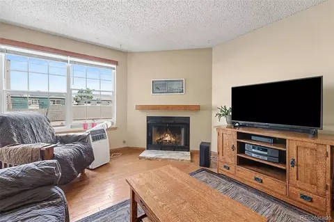 5706 W Asbury Pl #202, Lakewood, CO 80227