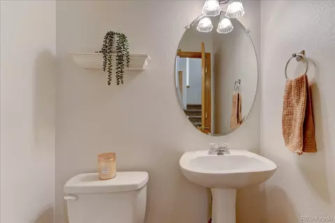 Bath - 7821 E Archer Pl, Denver, CO 80230 photo 1 of 4