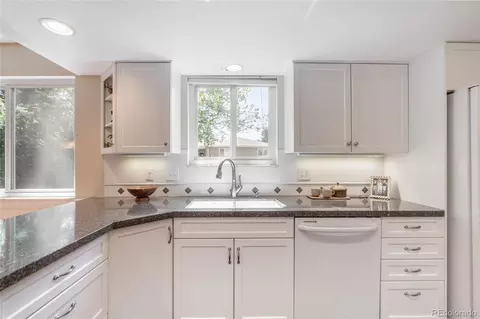 Kitchen - 13285 Rigel Dr, Lone Tree, CO 80124 photo 4 of 4