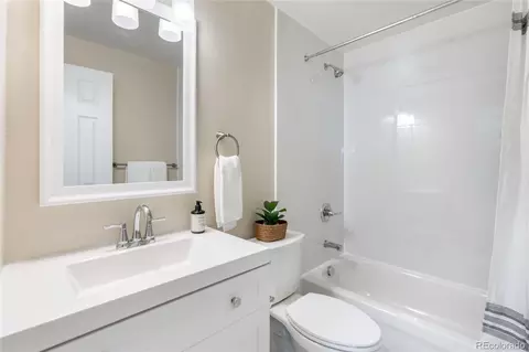 Bath - 13285 Rigel Dr, Lone Tree, CO 80124 photo 3 of 3