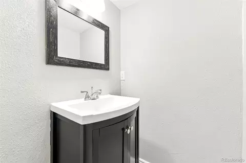 Bath - 17454 E Prentice Cir, Centennial, CO 80015 photo 5 of 5