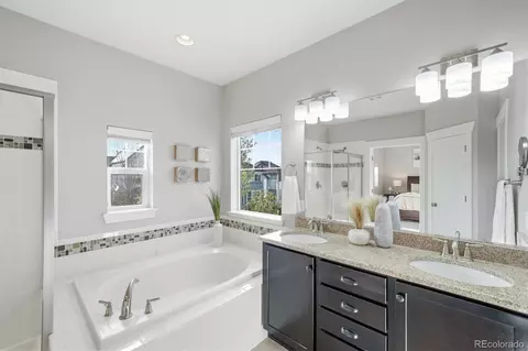 Bath - 8026 E 35th Ave, Denver, CO 80238 photo 2 of 5