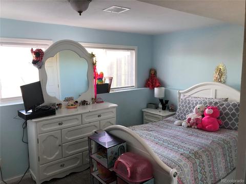 4561 Eugene Way, Denver, CO 80239 photo 15
