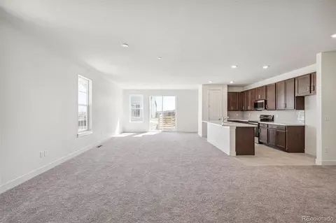 9314 Biscay St, Commerce City, CO 80022 photo 5