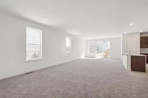9314 Biscay St, Commerce City, CO 80022 photo 6