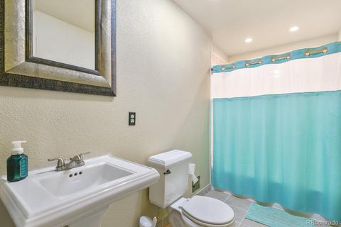 12214 E Berkeley Pl, Denver, CO 80239 photo 15